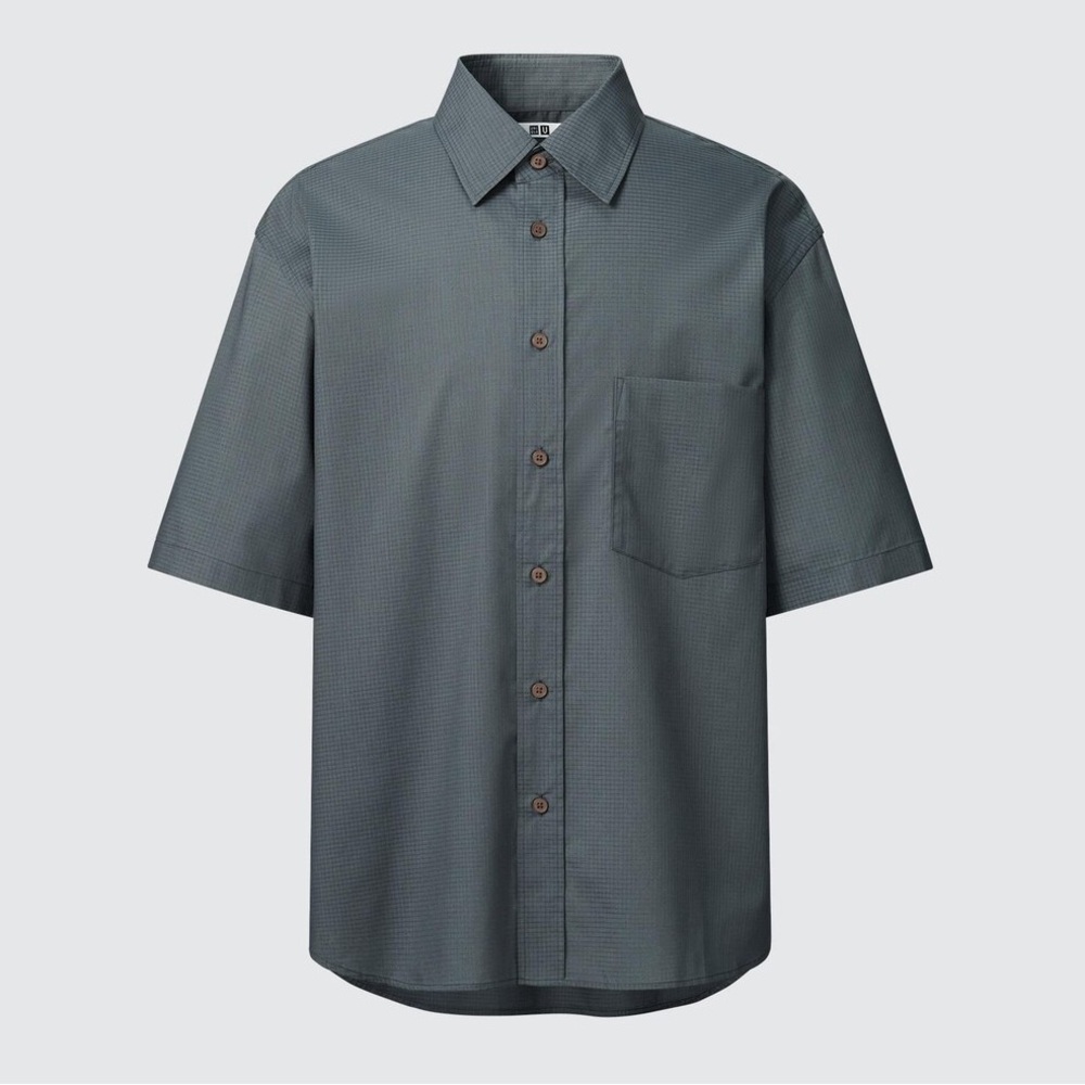 NWTs Uniqlo U Oversized Half Sleeve Shirt